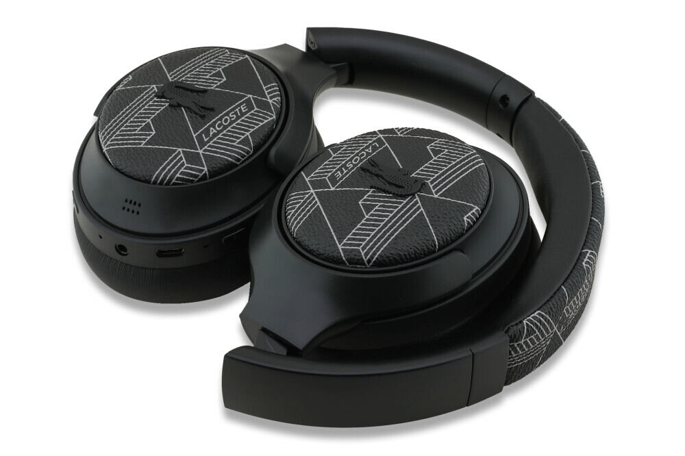 Słuchawki nauszne Lacoste The Blend ANC, etui, kabel USB-C, AUX, złożone słuchawki nauszne na białym tle