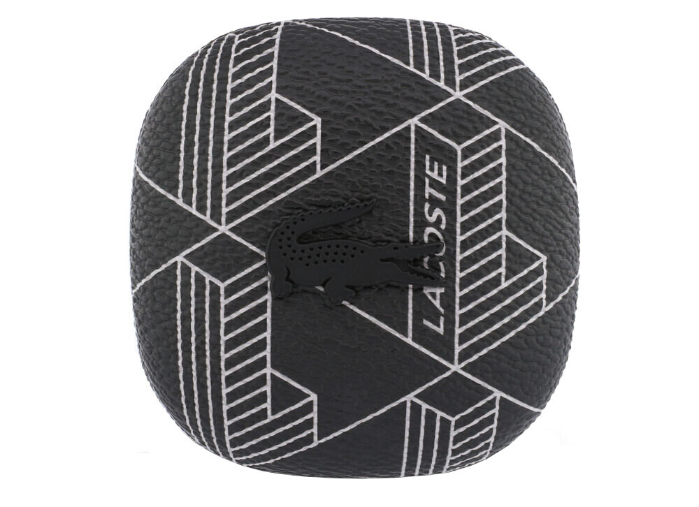 Słuchawki TWS Lacoste Monogram The Blend, design, monogram, metalowe logo, Ergonomiczna konstrukcja, etui ładujące na białym tle