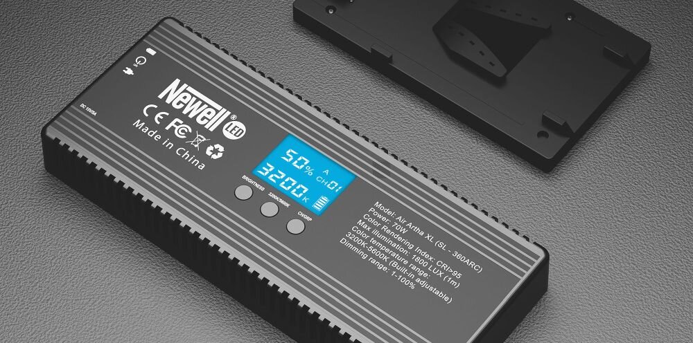 Lampa LED NEWELL Air Artha XL barwa jasność zasilanie bateria montaż aparat zdjęcia filmy obsługa regulacja waga led wymiary 