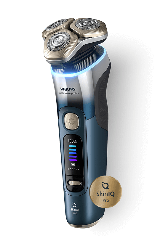 Srebrna golarka. Pod głowicami świecący jasnoniebieski ring.