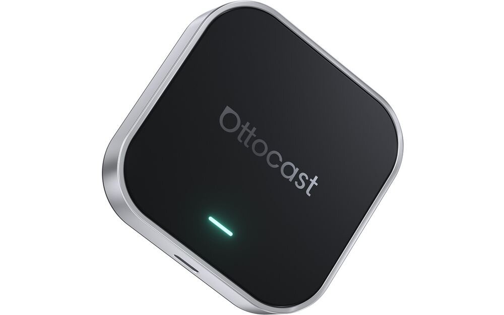 OTTOCAST OttoAibox E2 Smart Split-Screen nawigacja wideo integracja OttoDrive 2.5, adapter po skosie na białym tle