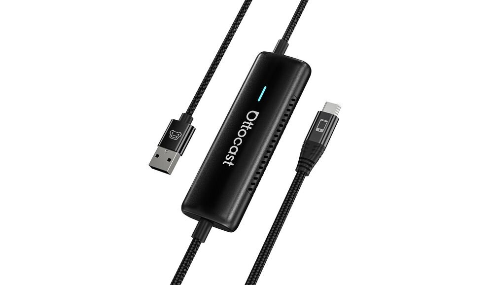 Adapter OTTOCAST CA450-T Mirror Touch kompatybilność iPhone 15 Android DP CarPlay, adapter na białym tle