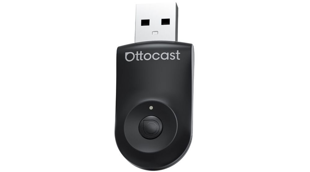 Adapter OTTOCAST CA505-T MINI plug and play szybka instalacja USB-A USB-C kompaktowy, adapter na białym tle