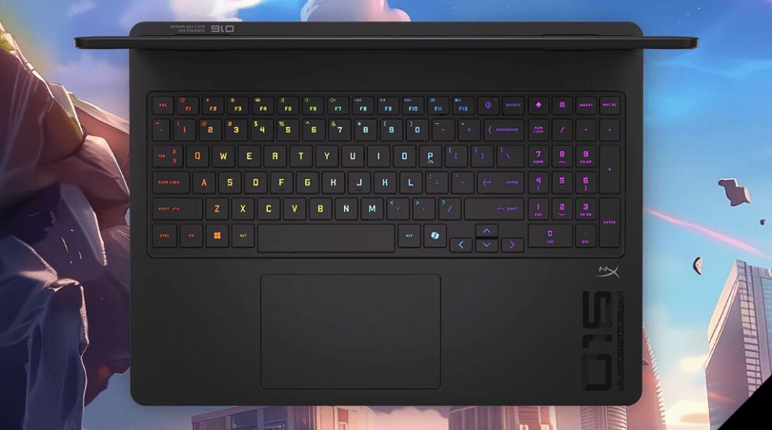 Widok z góry klawiatury HP Omen z podświetleniem RGB w kolorach tęczy i touchpadem na tle z surrealistyczną grafiką miasta  - Klawiatura z podświetleniem RGB w czterech strefach
