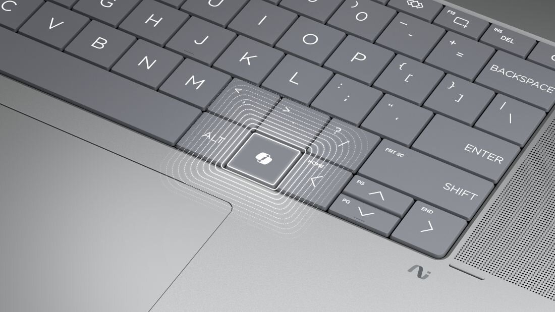 Klawiatura laptopa HP OmniBook z podświetlonym przyciskiem mute mikrofonu, ergonomiczny układ klawiszy.