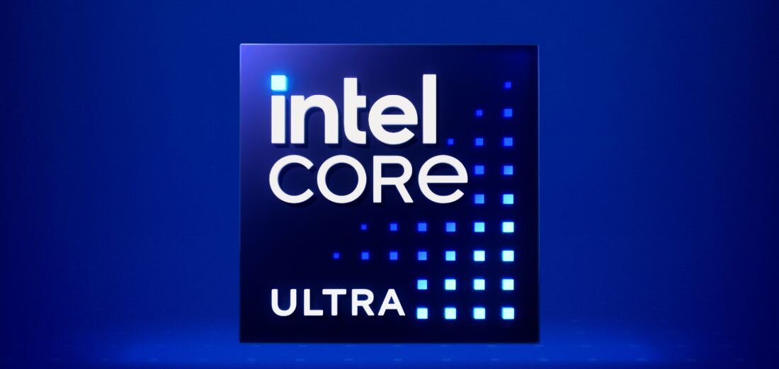 Logo procesora Intel Core na niebieskim tle z graficznymi elementami kwadratów i wzorów - Intel Core, Pamięć RAM DDR5, Dysk SSD 