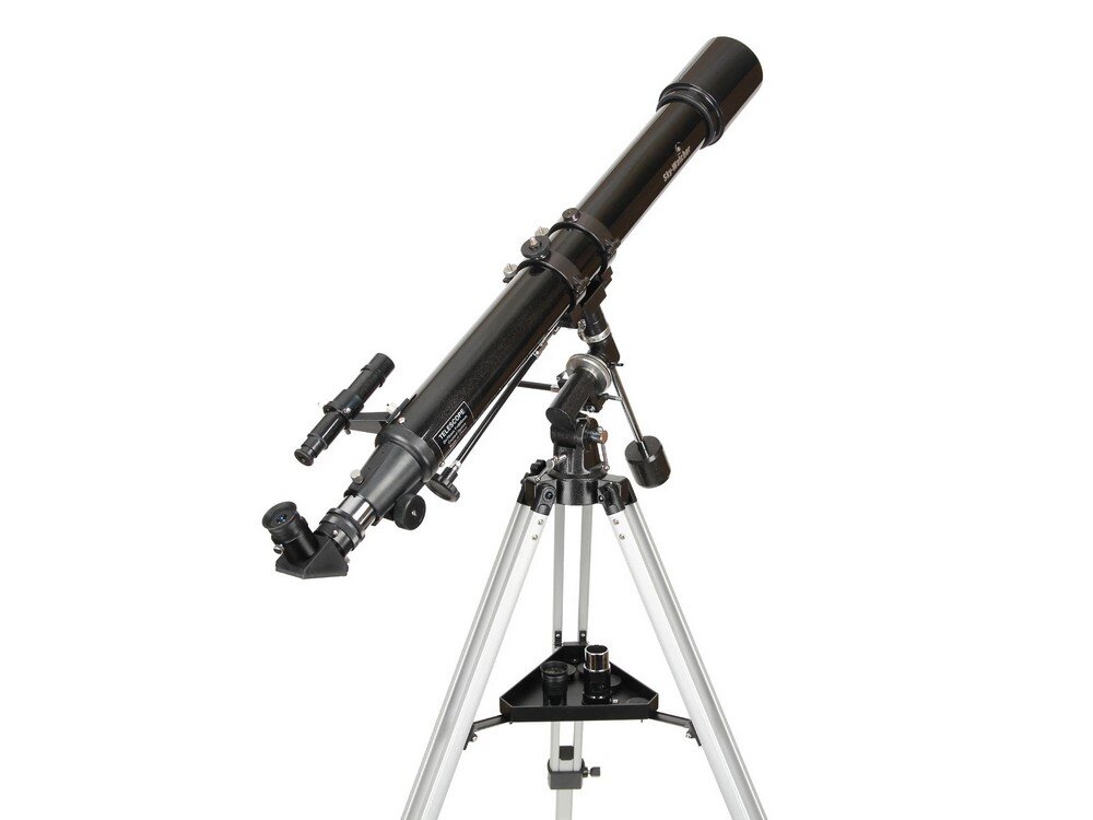 Teleskop Sky-Watcher BK709EQ1 z boku na statywie