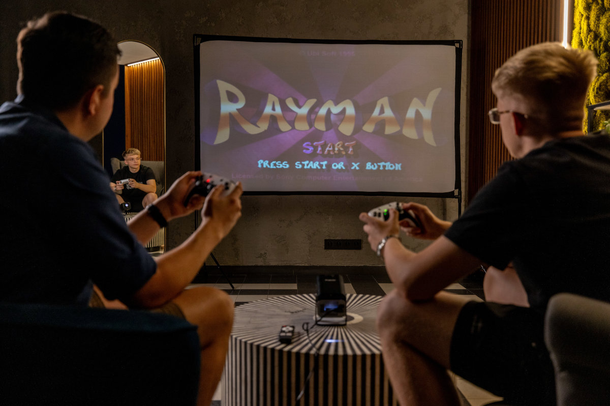 EXTRALINK GG400X moduł AW869A Wi-Fi 6 Bluetooth 5.0 Funkcja Airplay oraz MiraCast bezprzewodowo przesyłać obraz z telefonu, tabletu lub komputera przycisków na obudowie lub pilota na podczerwień - projektor wyświetla gre na ekranie