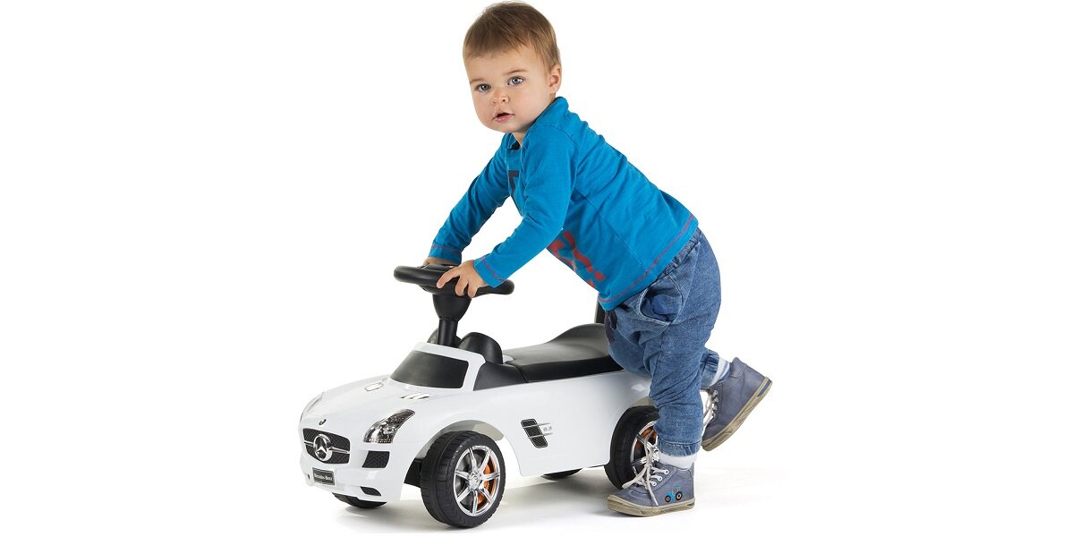 Jeździk BUDDY TOYS Mercedes kierowca zabawka zabawa radość dzieci pojazd jakośc wykonanie użytkowanie