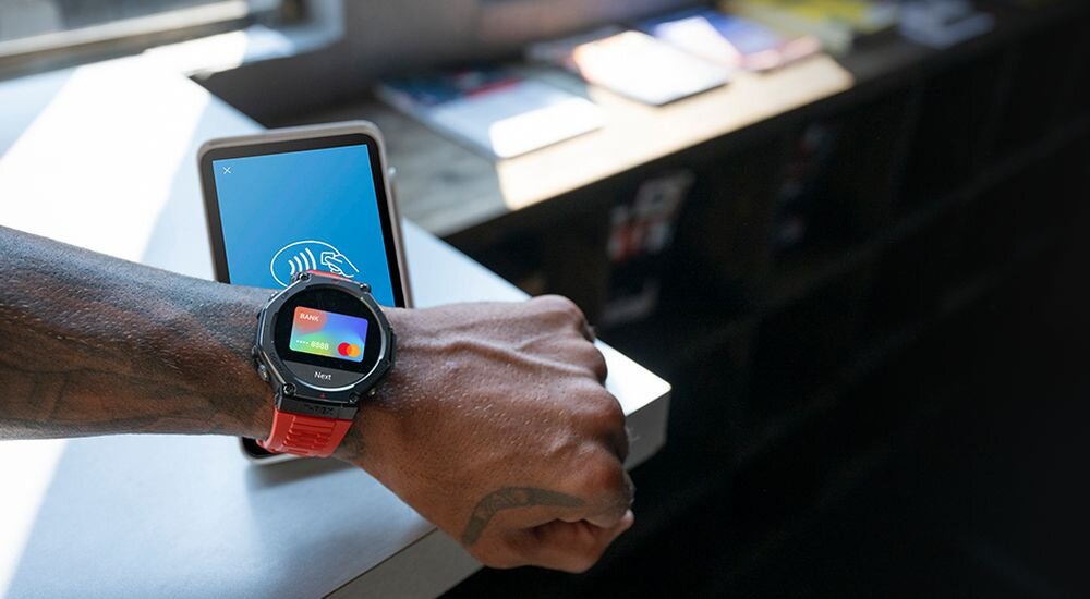 Smartwatch AMAZFIT T-Rex 3 płaci zbliżeniowo 