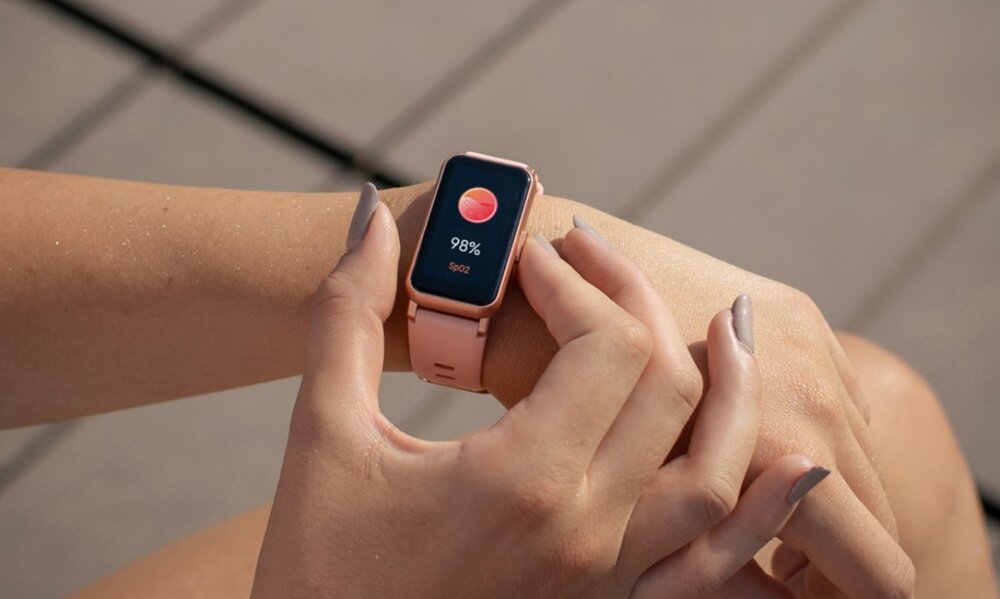 SMARTWATCH MAXCOM FIT FW53 NITRO GPS ekran bateria czujniki zdrowie sport pasek ładowanie pojemność rozdzielczość łączność sterowanie krew puls rozmowy smartfon aplikacja