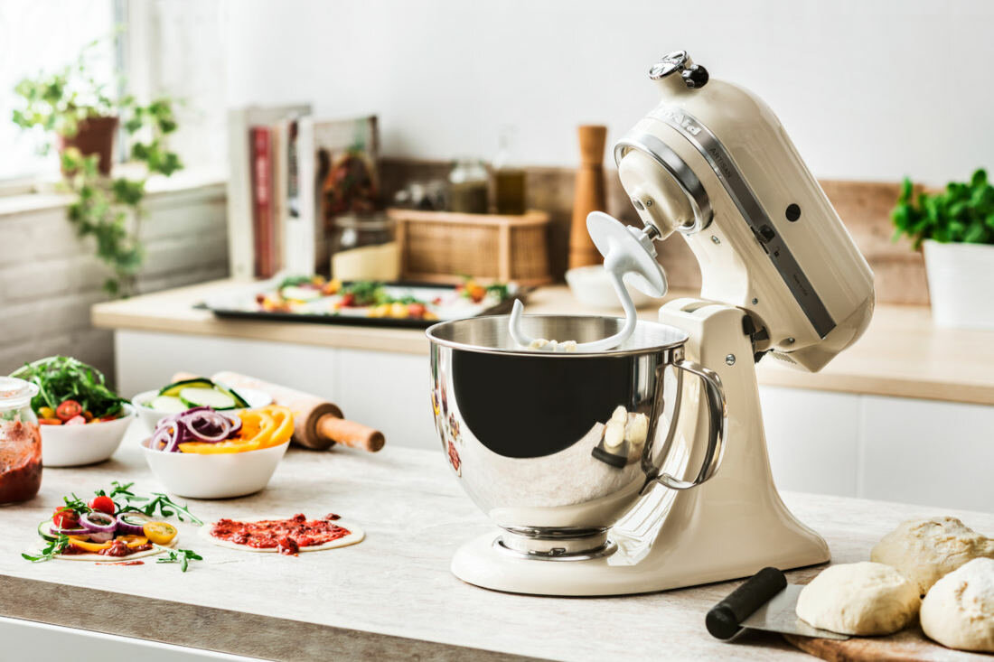 Robot kuchenny planetarny KITCHENAID Artisan 5KSM125EAC 300W 100 letnia tradycja doswiadczenie wyglad design estetyka wykonanie