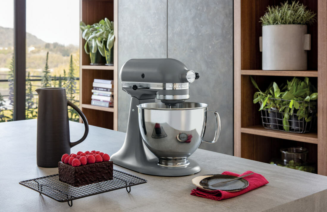 Robot kuchenny planetarny KITCHENAID Artisan 5KSM125ECU 300W 100 letnia tradycja doswiadczenie wyglad design estetyka wykonanie
