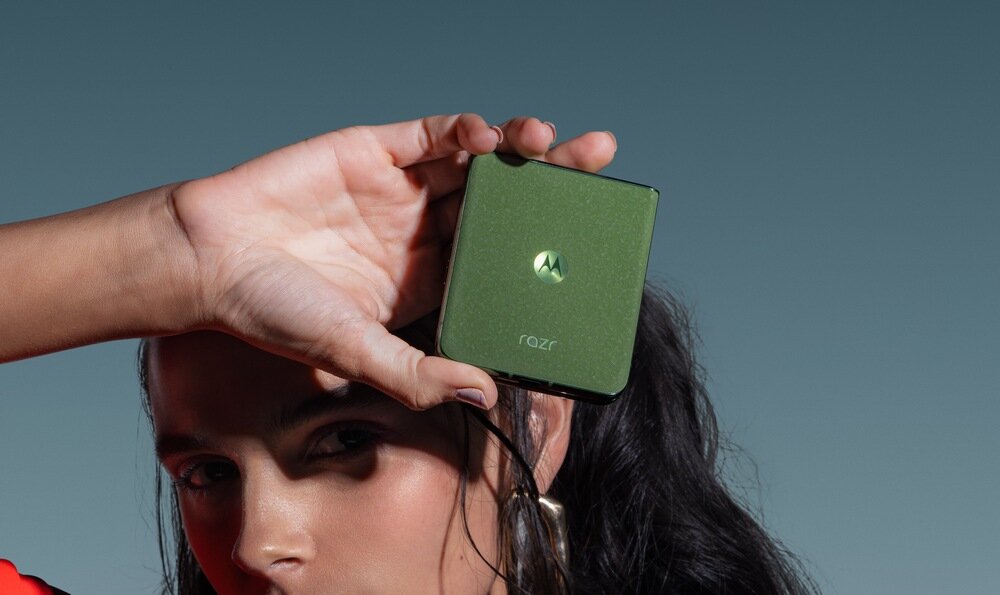 Smartfon MOTOROLA Razr 50 Ultra  ThinkShield 