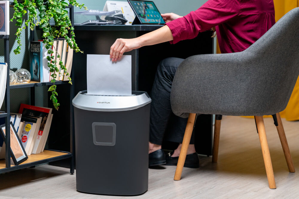 Niszczarka XQUANTUM PS501 15 L ścinki 6 mm szerokości