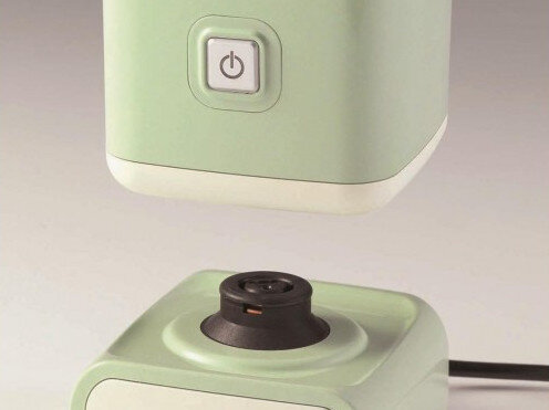 Spieniacz ARIETE Vintage Zielony Wygoda i przemyślana budowa Obrotowa podstawa 360° Przezroczysta pokrywa z silikonową obręczą 