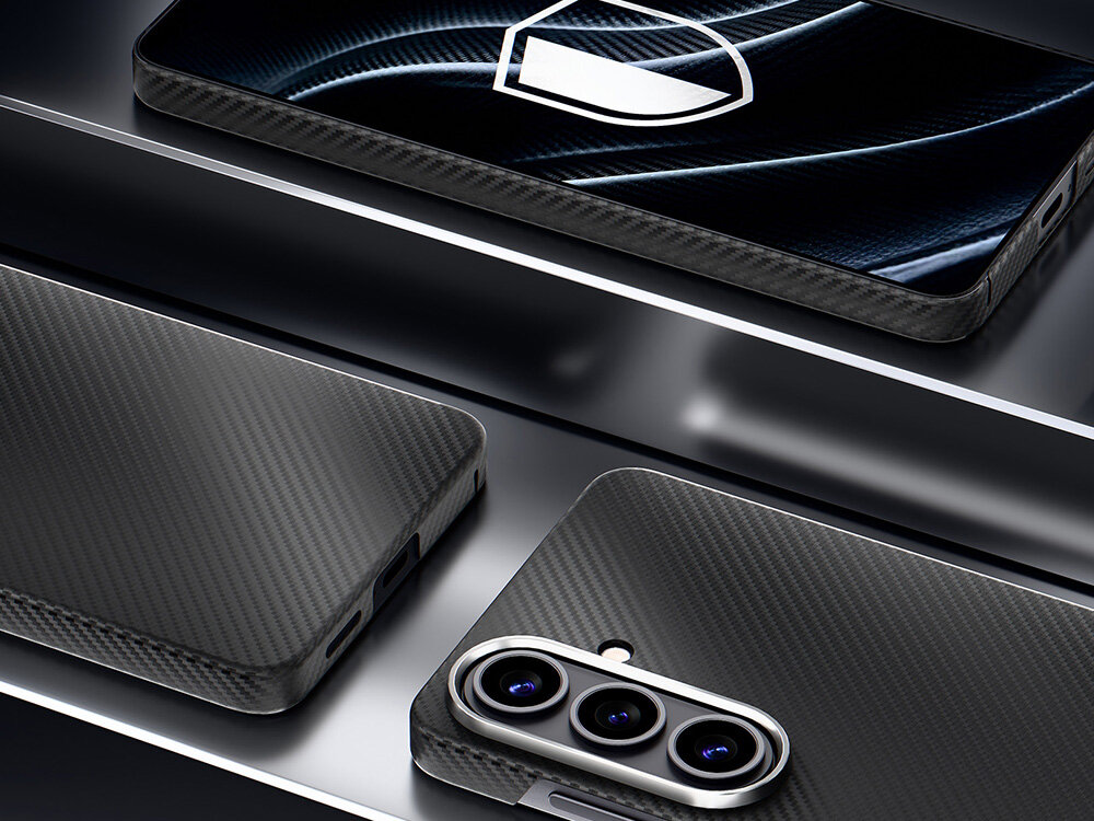 Zestawienie różnych ujęć etui z włókna aramidowego do Samsung Galaxy S, prezentujące precyzyjne wycięcia na porty i obiektywy aparatów