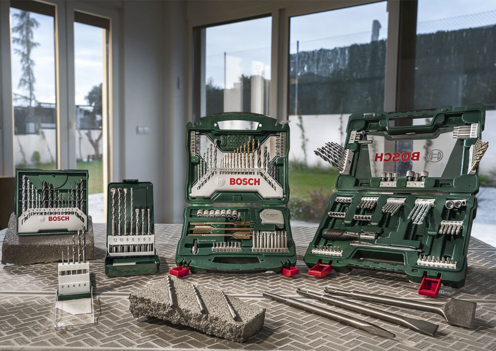 Zestaw wierteł i bitów BOSCH V-Line Titanium (91 elementów)  sztuki wkrętak grzechotkowy, bity w różnych typach, nasadki, uchwyt i pręt magnetyczny