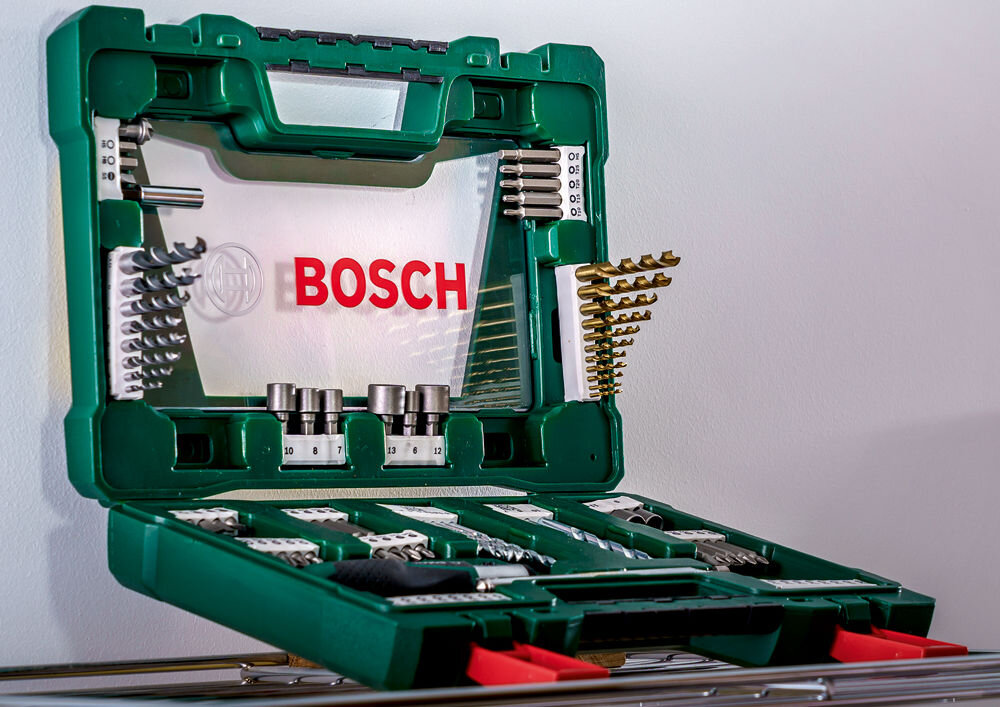 Zestaw wierteł i bitów BOSCH V-Line Titanium (91 elementów)  sztuki walizka transportowa, piktogramy, organizacja osprzętu, kompatybilność z elektronarzędziami