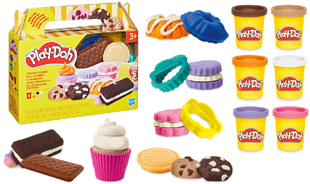 Zestaw ciastoliny Play-Doh z motywem małych przysmaków z grilla, zawiera różnokolorowe pojemniki z ciastoliną oraz foremki do tworzenia kształtów przypominających desery i ciasteczka. Opakowanie jest żółte z grafiką przedstawiającą przykładowe wyroby z ciastoliny.