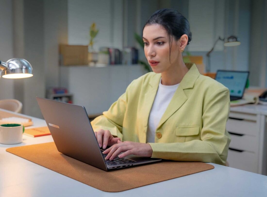 Laptop ExpertBook P5 P5405 z ikoną TPM 2.0 i Kensington Nano – ochrona danych i sprzętu