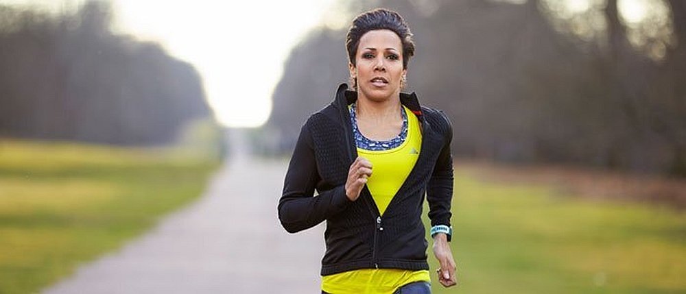 Zegarek sportowy GARMIN Forerunner 735XT synchronizacja