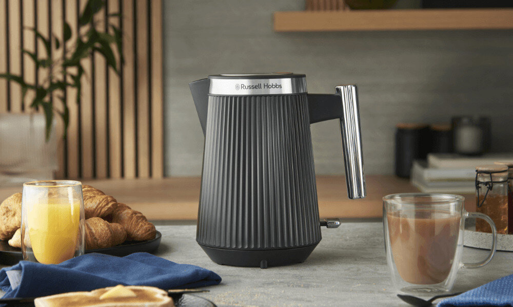 Czajnik RUSSELL HOBBS Bronte Stone 26750-70 Czarny Matowa ze szczotkowanej stali nierdzewnej Wysoka jakość