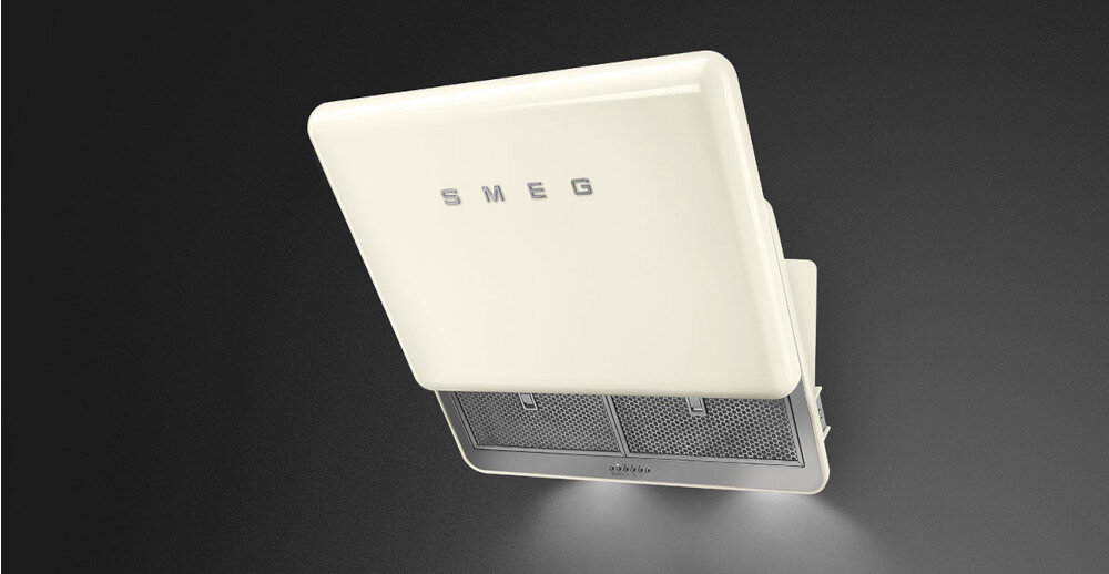 OKAP SMEG KFAB75CR KREMOWY lifestyle ciemne tło front