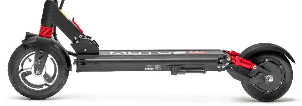 ulajnoga elektryczna MOTUS Pro 8.5 Lite dwa pelne kola przednie srednica 8,5 cala tylne 8-calowe z wysokogatunkowej gumy odpornej na uszkodzenia mechaniczne swoboda plynnego poruszania sie