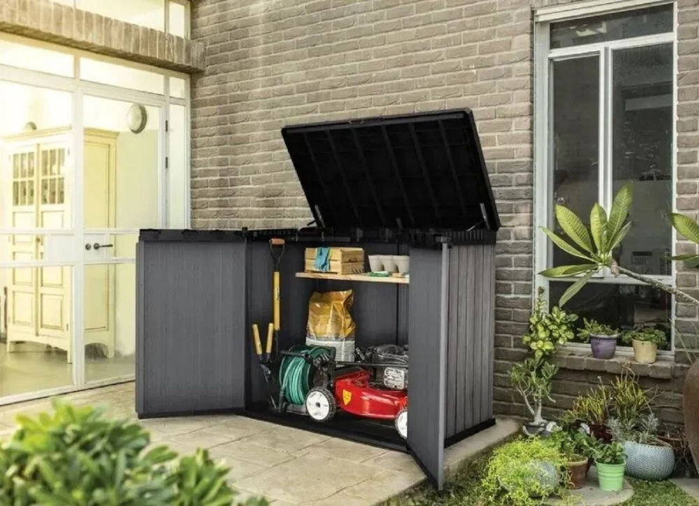 Szafa ogrodowa KETER Store It Out Darwin 1150L Szary zdjęcie lifestyle Pojemny schowek do ogrodu