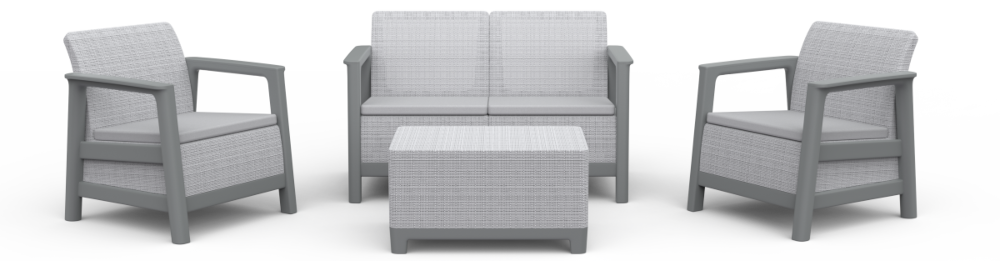 Zestaw mebli ogrodowych składający się z dwóch foteli, dwuosobowej sofy i stolika, wykonany z jasnoszarego materiału o fakturze przypominającej rattan. Konstrukcja mebli jest solidna, z ciemniejszymi szarymi elementami ramy.