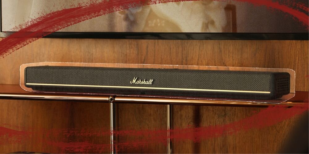 Soundbar MARSHALL Heston 60 tryb muzyczny filmowy nocny głosowy regulacja brzmienia, soundbar stojący na stoliku w pomieszczeniu