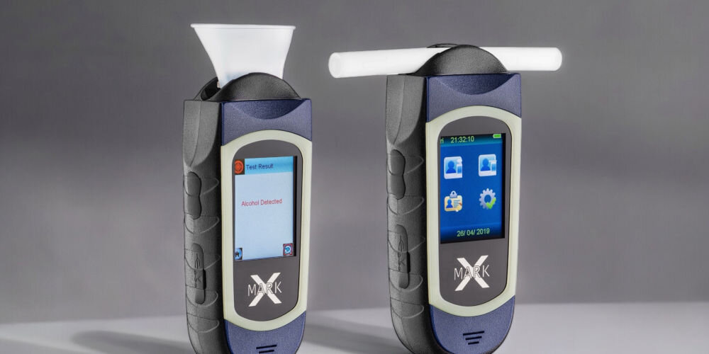 Alkomat ALCOVISOR Mark X+ Niebieski dwa tryby pomiarów pełny skrócony wykorzystanie ustnika precyzyjny pomiar stwierdzenie tak bądź nie dedykowany lejek większa ilość szybkich pomiarów