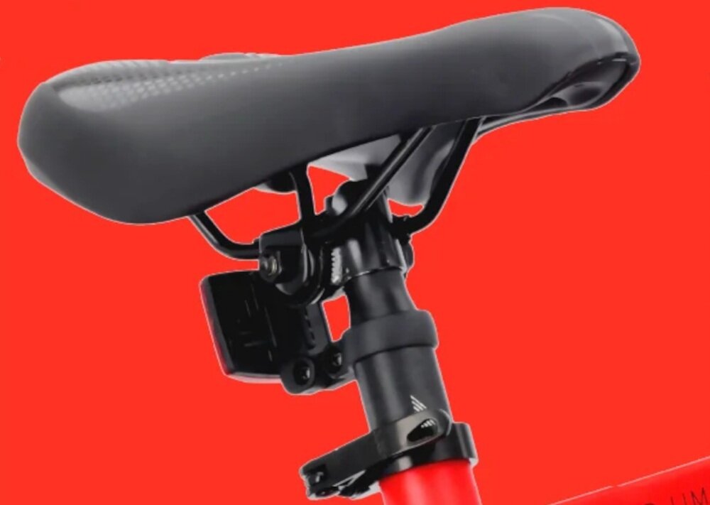 Rower górski MTB TATRA Overland U21 29 cali Czerwony siodełko na czerwonym tle siodełko Ciclo Sport typu MTB z regulacją wysokość 94-111 cm ergonomiczna konstrukcja aluminiowa sztyca Ciclo Sport o średnicy 30,9 mm i długości 300 mm stabilne podparcie możliwość precyzyjnego dopasowania wysokości siedziska