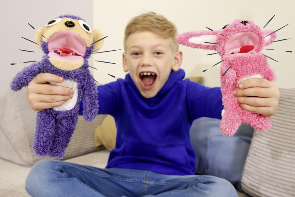 Maskotka SIMBA ScreamerZ Małpka 105953333 fioletowy kolor miekkie futerko przytulanka dlugie uchy wylupiaste szalone oczy w ofercie Kroliczek i Mis