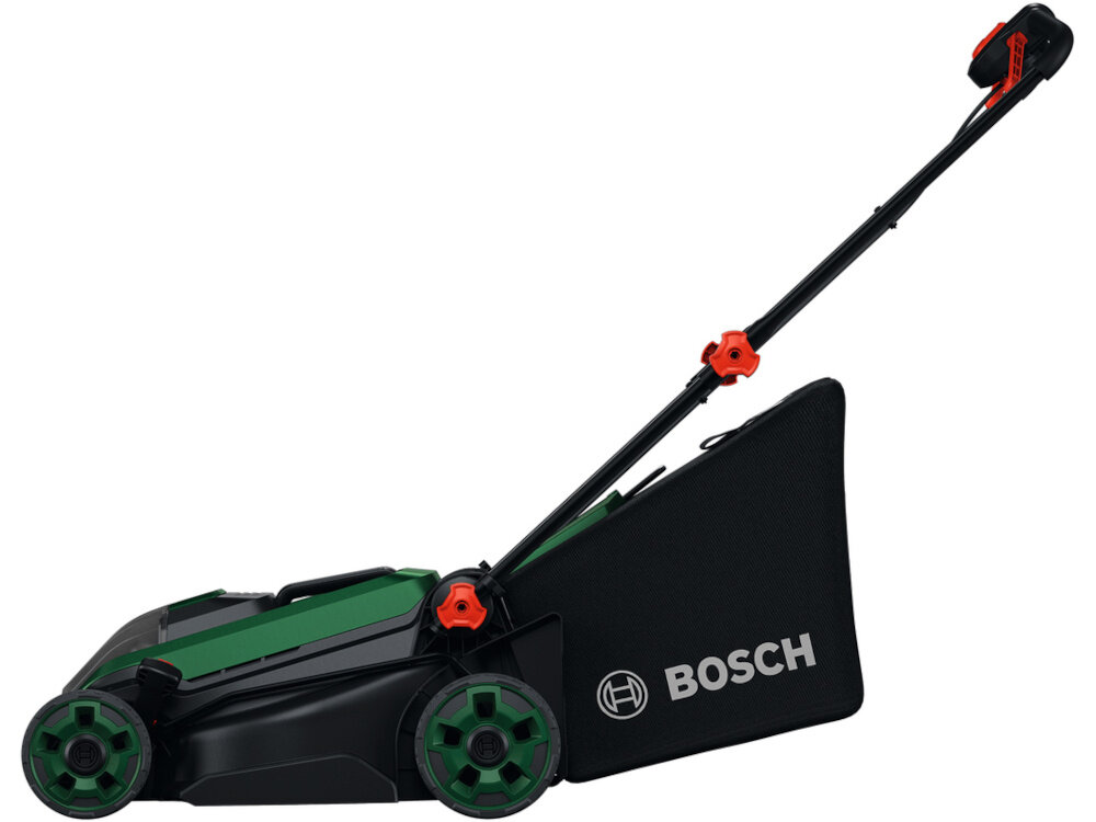 Na obrazie widoczna jest kosiarka akumulatorowa w kolorze zielonym i czarnym z logo BOSCH na koszu. Kosiarka ma cztery koła i regulowany uchwyt z czerwonymi elementami.