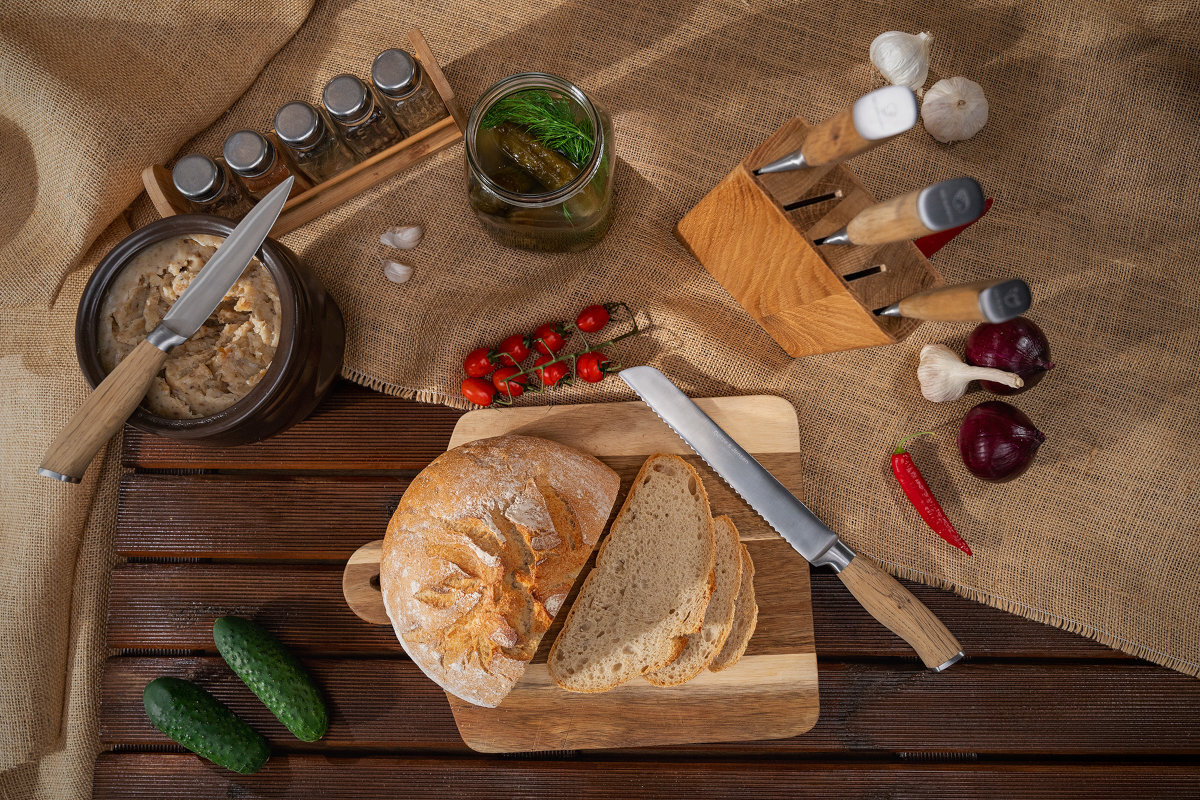 Zestaw noży GÖTZE & JENSEN KN700 wyglad zestaw stal drewno