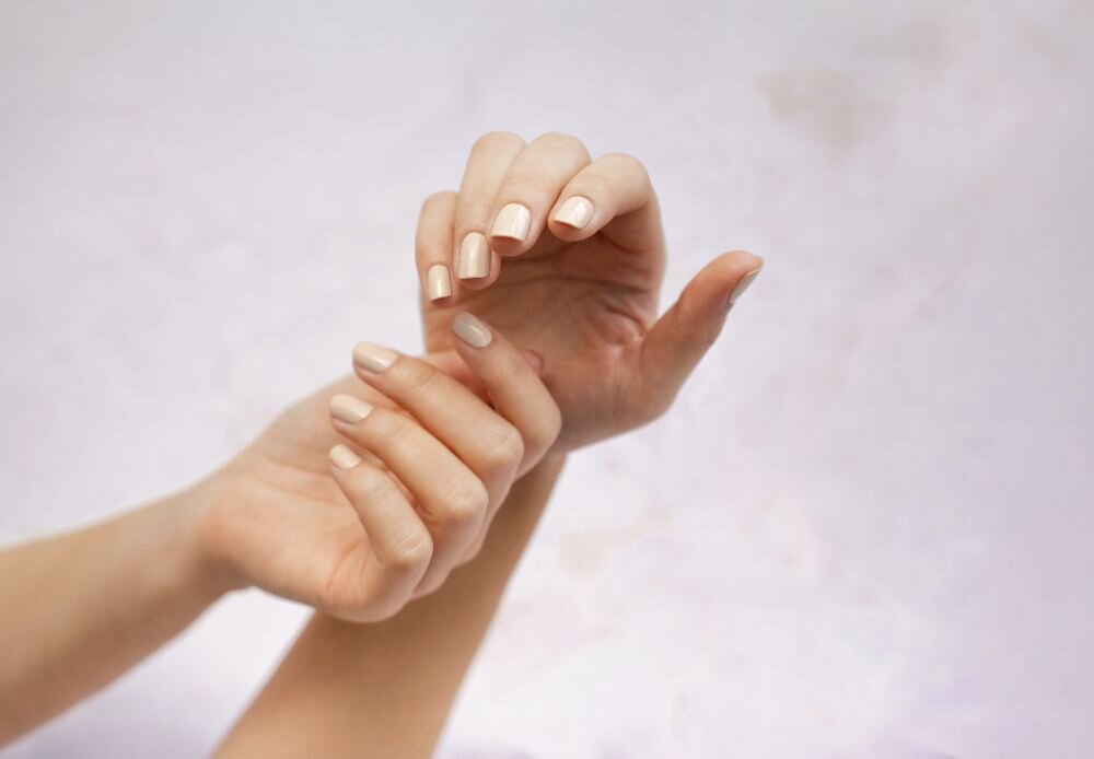 Frezarka do paznokci BEURER MP 100 antypoślizgowa powierzchnia, ergonomiczna konstrukcja, bezpieczeństwo i komfort