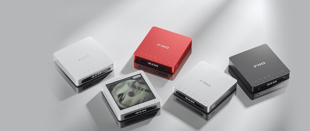 FIIO DM13 BT przenośny odtwarzacz CD wysokiej jakości dźwięku, przenośnie odtwarzacze na białym blacie