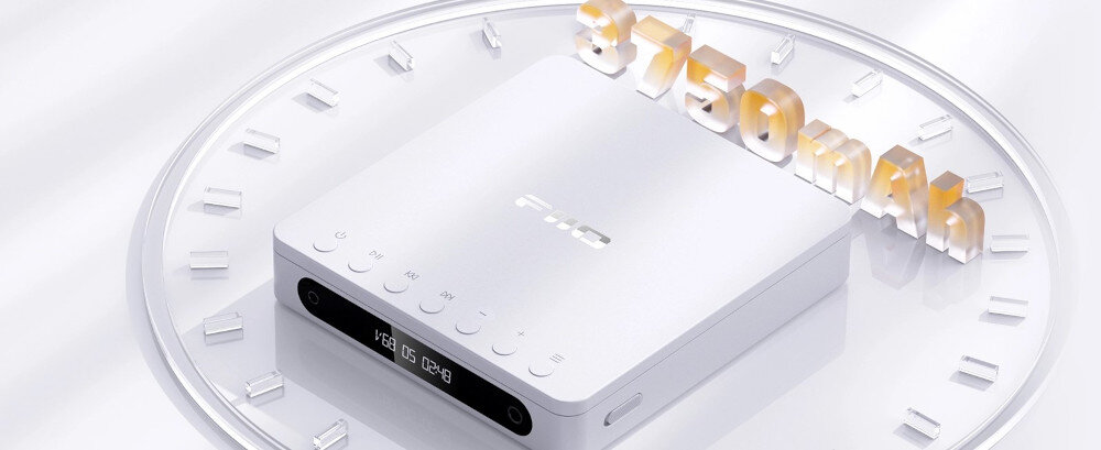 FIIO DM13 BT tryb stacjonarny przenośny bateria 3750 mAh, Przenośny odtwarzacz CD w kole zegarowym na białym blacie