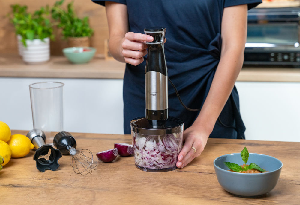 Blender GÖTZE & JENSEN HB902X Srebrno-czarny 1500W moc blendowanie orzechów