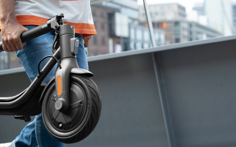 Hulajnoga elektryczna SEGWAY KickScooter F30D Szary skladanie