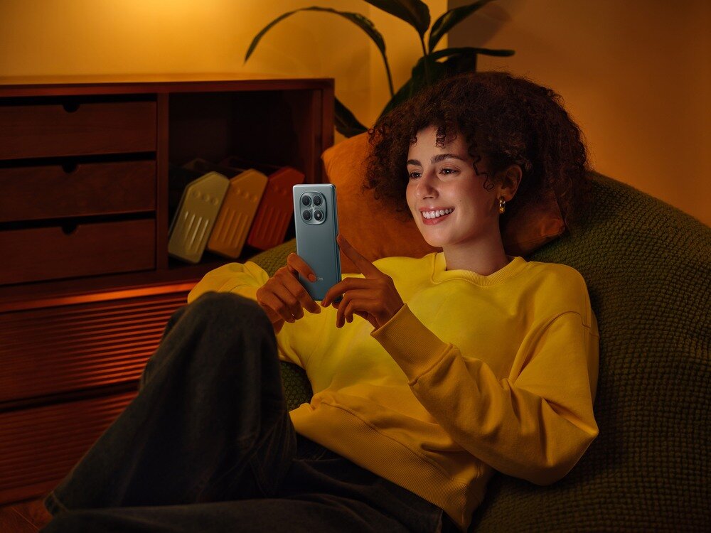 Smartfon XIAOMI Redmi Note 15  24 mm 28 mm i 35 mm 72 mm AI Beautify AI Remove Reflection AI Erase Dynamic shots 2.0 Mi Video Editor 