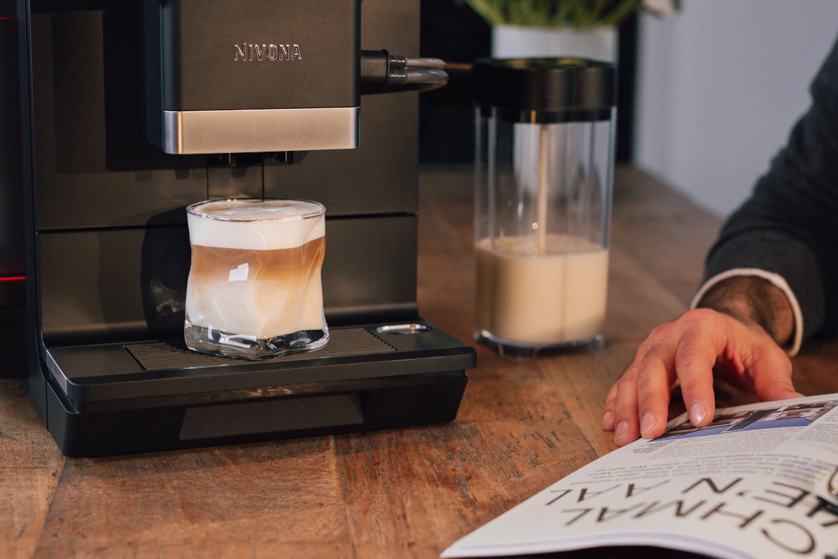 NIVONA Nivo 9103 - ekspres z pojemnikiem na mleko po przygotowaniu kawy z spenionym mlekiem