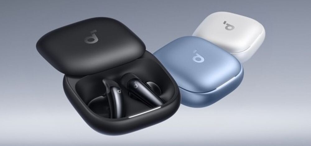 Słuchawki douszne SOUNDCORE Liberty Buds ANC dźwięk ANC komfort użytkowania, trzy pary słuchawek z etui ładującym w rożnych kolorach na jasnym tle