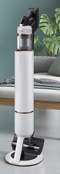 Odkurzacz Samsung Bespoke VS20B95843W na tle domowej rośliny