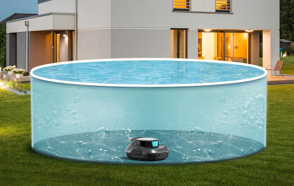 Robot do czyszczenia basenów AIPER Scuba SE ogród w tle dom zarys basenu w basenie robot do użycia w różnych typach basenów naziemnych stelażowych wkopanych wewnętrznych i zewnętrznych o różnych kształtach do basenów o powierzchni do 80 m² maksymalna głębokość do 3 metrów czyste dno