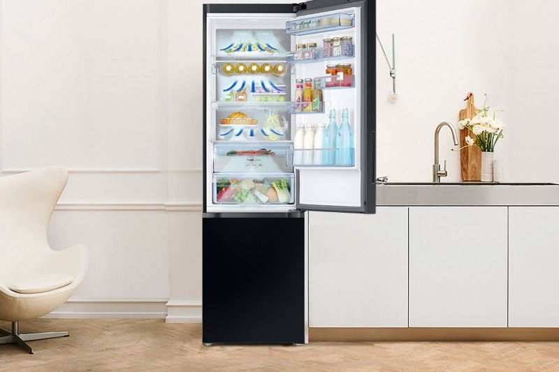 Samsung Chłodne powietrze w każdym zakamarku lodówki! All-Around Cooling Samsung Chłodne powietrze w każdym zakamarku lodówki! All-Around Cooling
