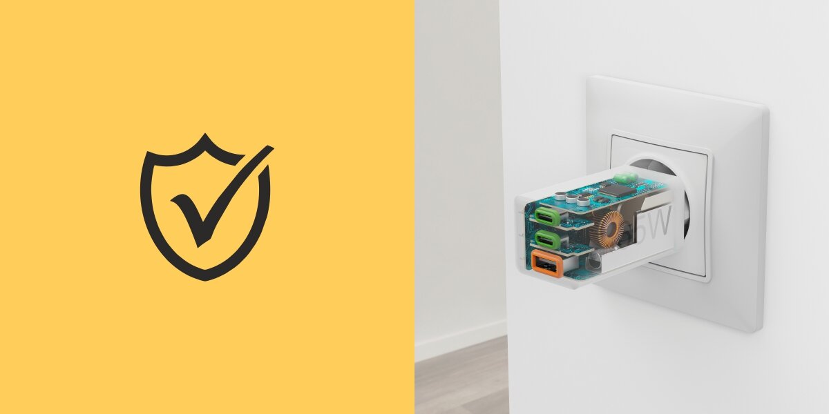 Po lewej stronie znajduje się czarny symbol tarczy z zaznaczeniem na żółtym tle. Po prawej stronie widać przezroczystą ładowarkę podłączoną do gniazdka, ukazującą wewnętrzne komponenty.