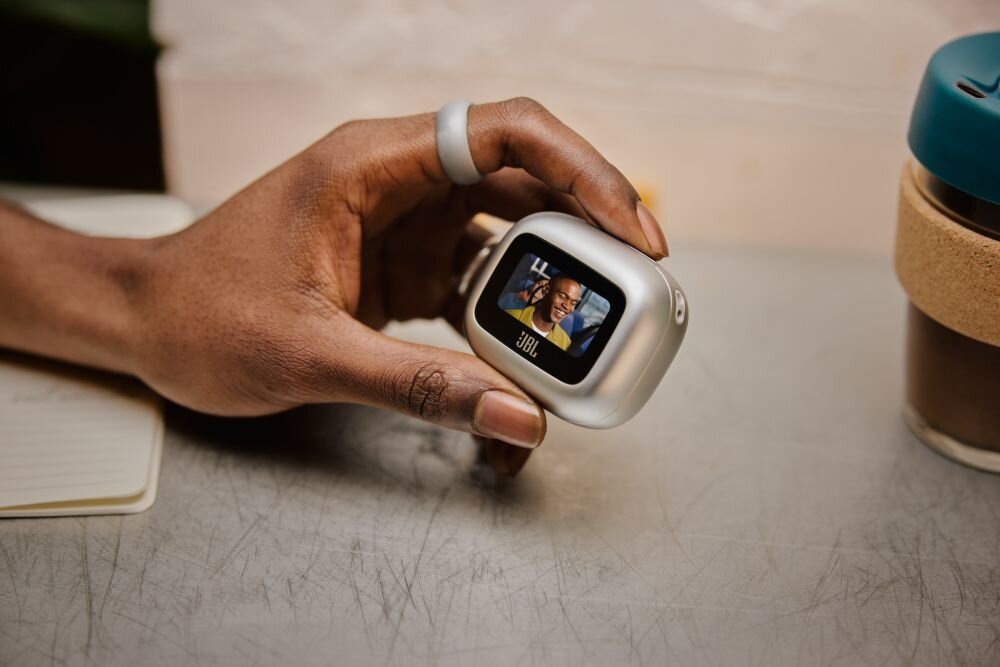 Słuchawki dokanałowe JBL Live Beam 3 wygaszacz ekranu dotykowy ekran sterowanie wyswietlacz 